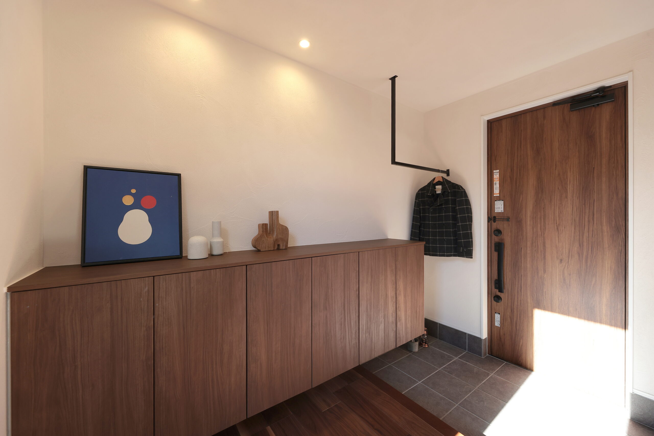 収納力のある下駄箱がポイントの玄関