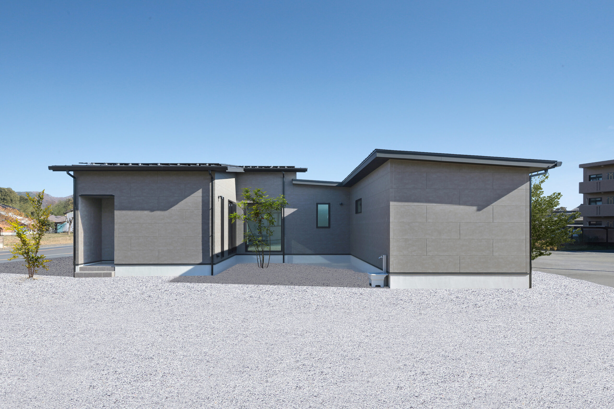 コの字型の平屋