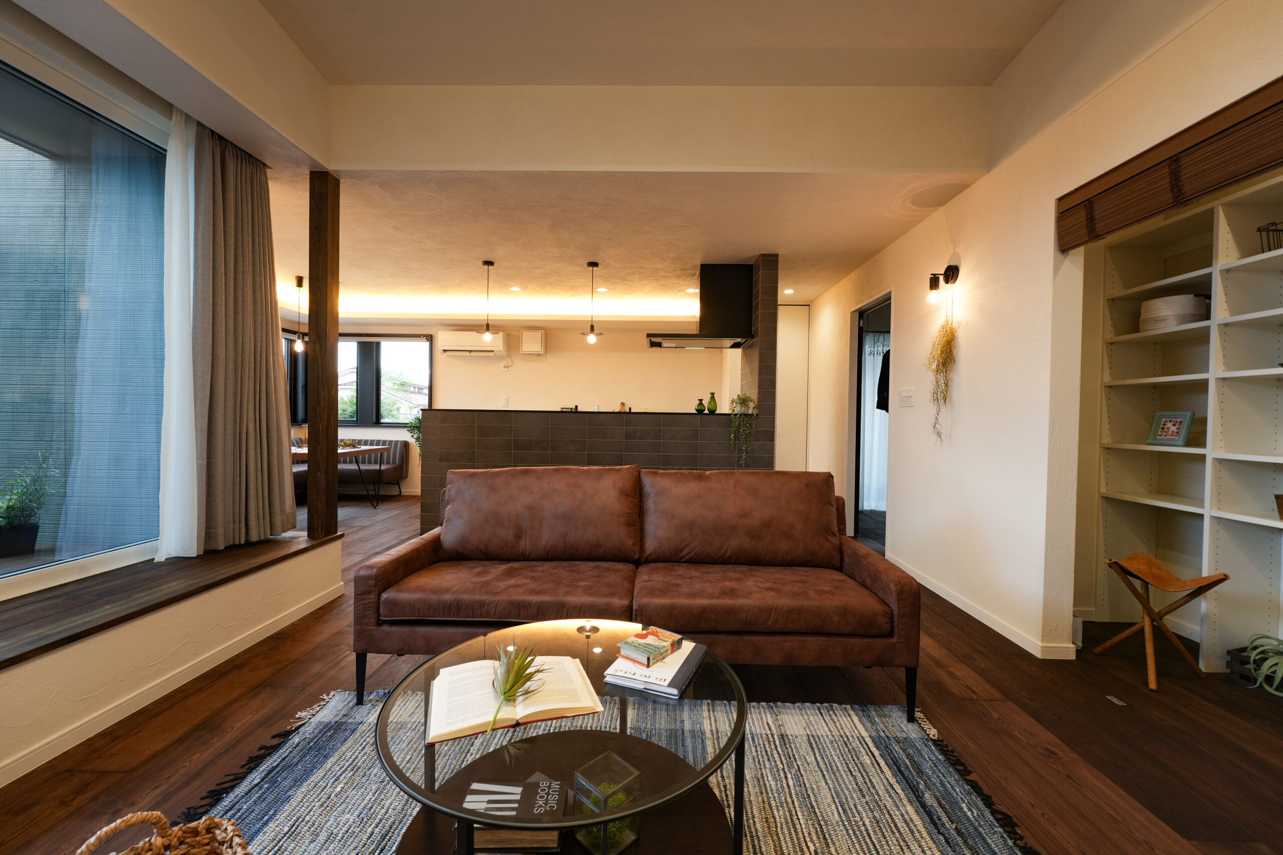 リビングダイニング