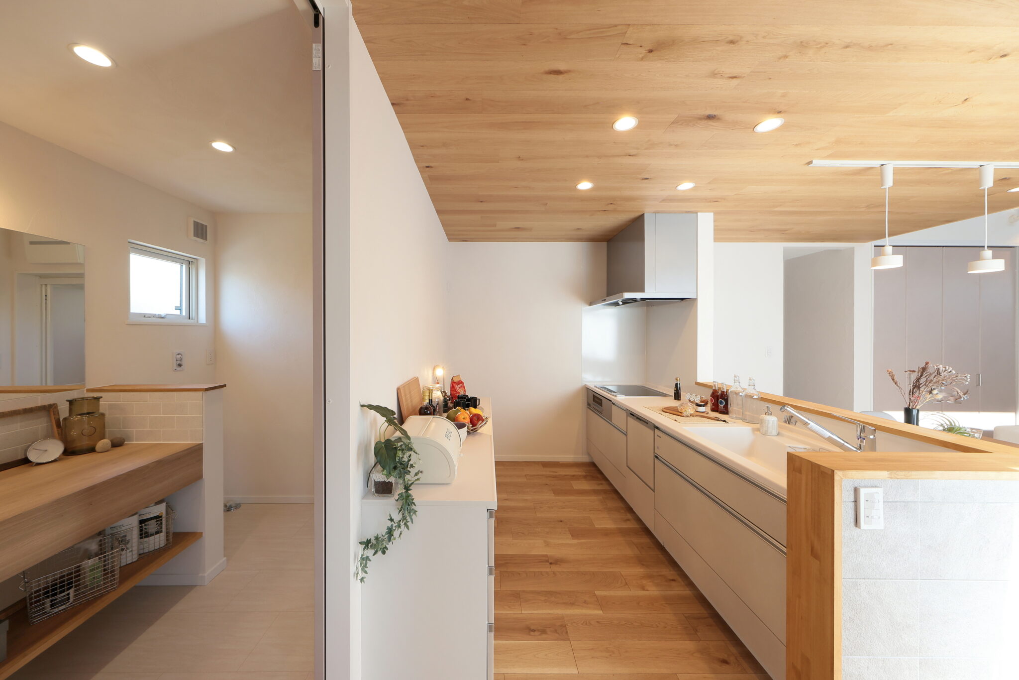 キッチンと脱衣室の動線