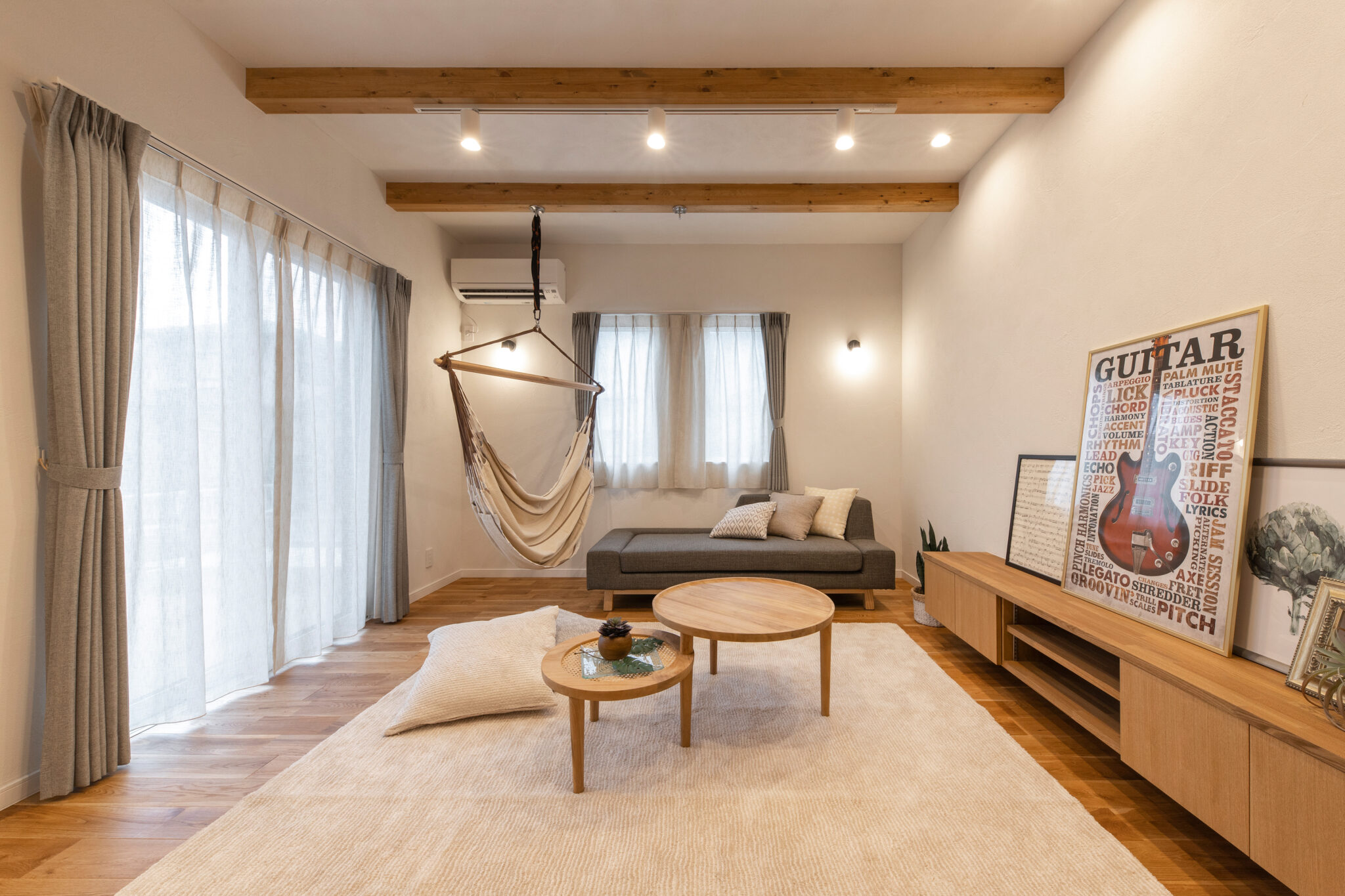 ハンモックのあるリビング