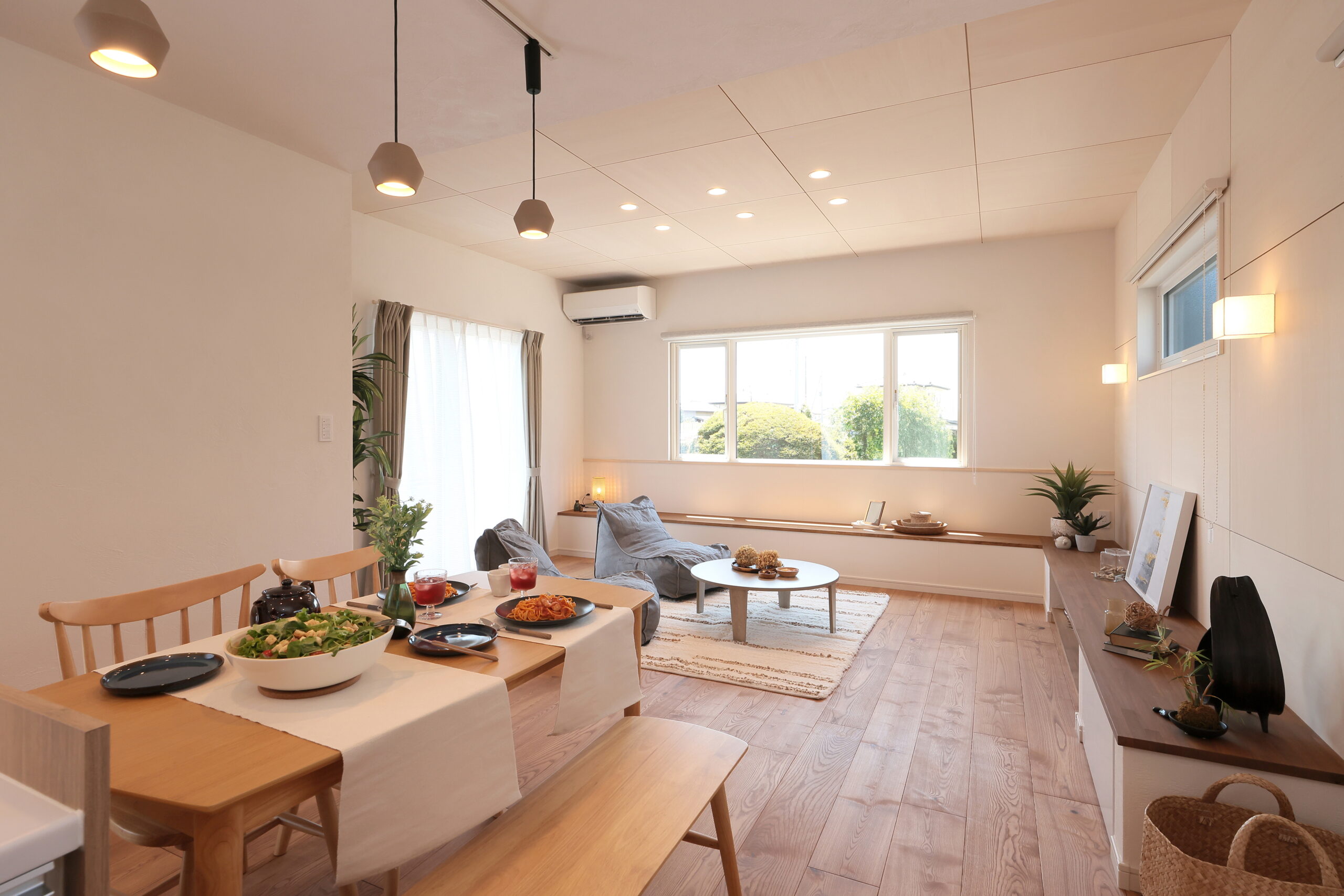 平屋のリビング