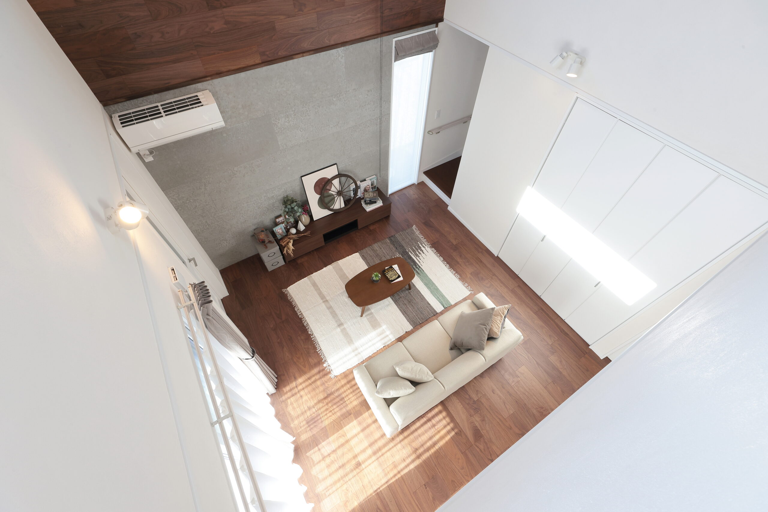 ロフトからのリビング