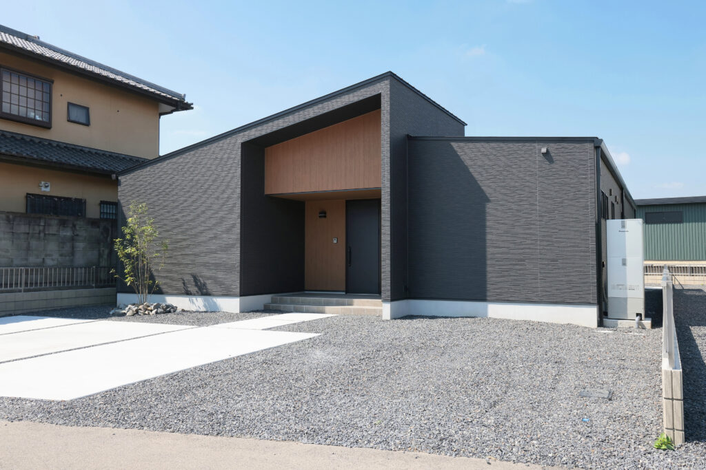 和モダンの平屋